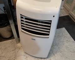 PORTABLE AIR CONDITIONER