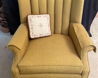Scallop Back Chair