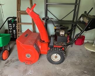 Ariens 24" 8.5hp snowblower