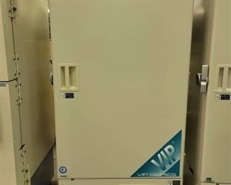 Sanyo Ultra Low Temp Freezer MDF-U73VC