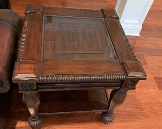 Like new 1 of 2 matching side tables w/matching coffee table all with glass tops