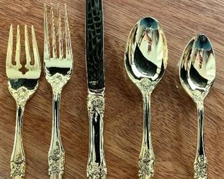 William Rogers gold plated flatware 5pc setting for 8 w/serving pieces 