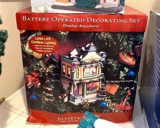 Battery Operated Decorating Set 