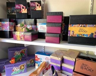 Just the Right Shoe collectibles NIB