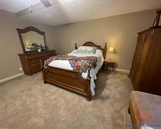 Thomasville Bedroom Set
