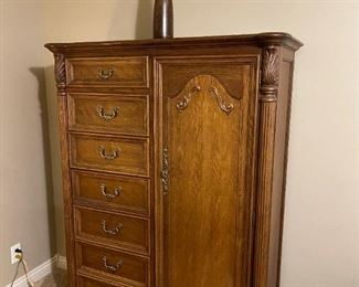 Thomasville Bedroom Set