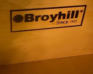 BROYHILL Dry Bar Cabinet