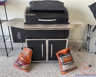 TRAEGER BBQ400 Wood Pellet Grill
