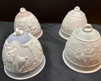 Lladro Feliz Navidad Bells.