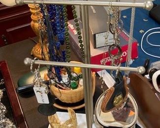 Women's Fashion Jewelry