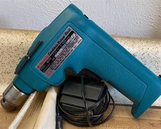 Mikita 7.2v Cordless Screw-Drill. Variable Speed and Reversible.