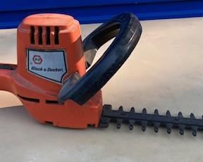 Black and Decker Electric Bush/Hedge Trimmer.