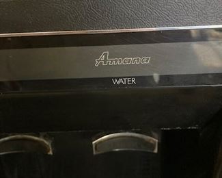 Amana Side by Side Refrigerator/Frost Free Freezer w/Ice Maker.