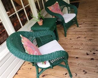 Vintage Wicker set of armchairs and table, recently restored