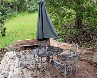 Metal vintage patio table and chairs