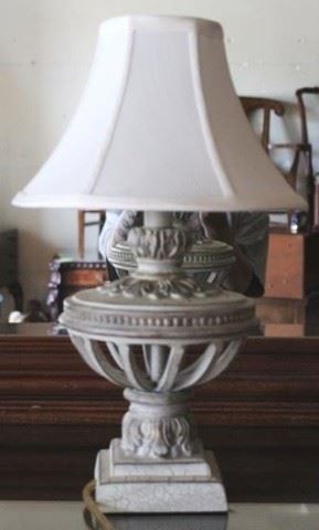 60 - Decorative table lamp - 16 1/2" tall
