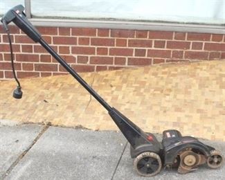 70 - Craftsmen 3HP electric trimmer In working condition

