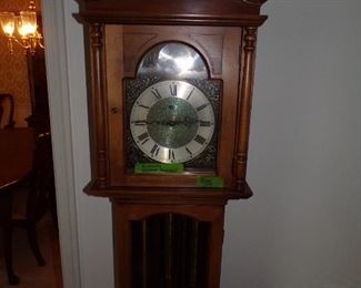 Ridgeway small case floor clock. Needs adjustment