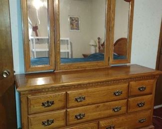 Vaughanbasset Dresser With Mirror