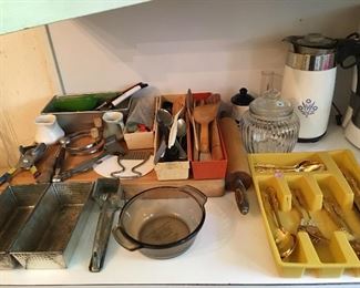 Miscellaneous cooking utensils