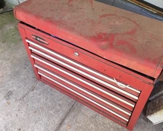 Tool chest
