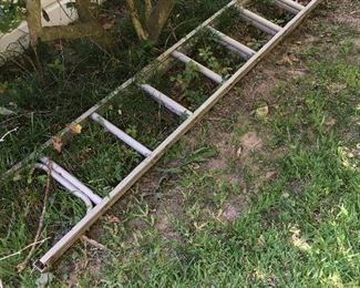 Aluminum ladder