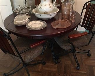 Round table & 4 chairs