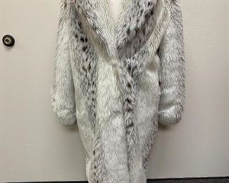 Faux Snow Leopard Print Fur Jacket Coat Size Large
