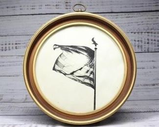 Vintage Circular Frame with Photo of an American Flag