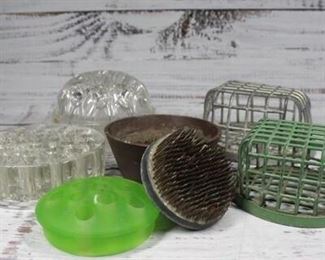 Vintage Lot of Glass Metal Plastic Frog Flower Arrangement Display Stands