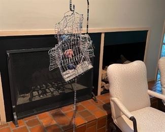 "fish" cage with wire strung beadword