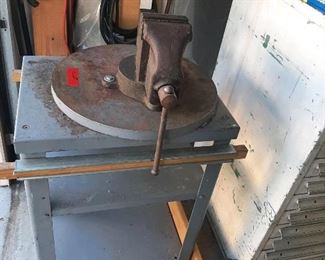 4 1/2” Heavy Duty Vice on stand