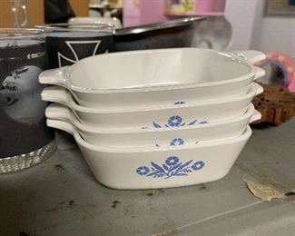 4 small Corning Ware casseroles with blue cornflower decoration