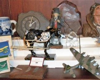 Aviation decor and collectibles