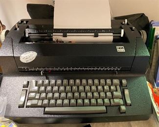 IBM typewriter- works
