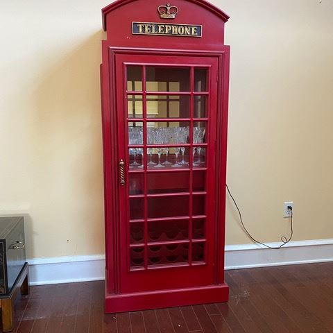 British "Telephone Booth" Bar
