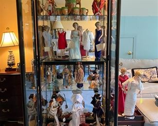 Lacquered Display Cabinet w/Diana Dolls