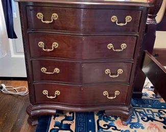 Councill mahogany 4 drawer chest (1 of 2)
