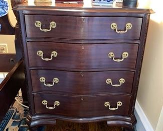 Councill mahogany 4 drawer chest (2 of 2)