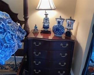 Councill mahogany 4 drawer chest (2 of 2)