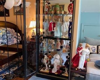 Lacquered display cabinet - Diana Dolls