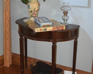 Console table 