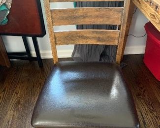 2 dining room chairs 