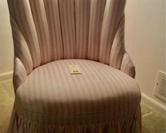 Slipper chair, pink white