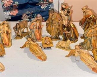 Collection of ANRI Italian Hand Carved Nativity Scene