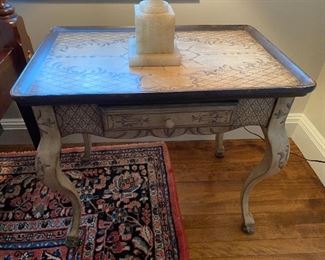 Accent Table