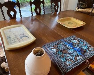 Place mats, trays and small shades