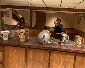 . . . vintage steins and Lions