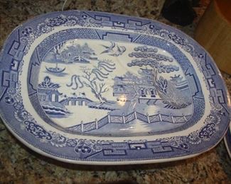 HUGE WILLOW WARE CHOP PLATTER WITH JUCIE WELL