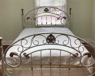 Queen Size Ornate Aluminum Bed Frame